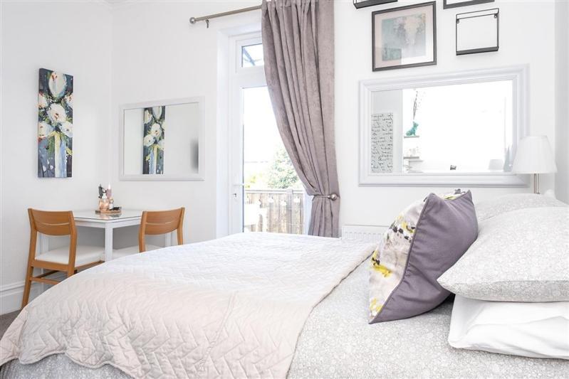 Mory House Bed & Breakfast Bournemouth Bagian luar foto